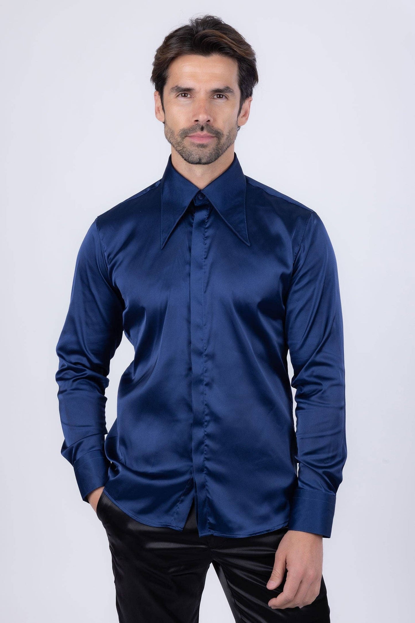 BARABAS - Men's Spear Point Shiny Long Sleeve Shirt 4B102